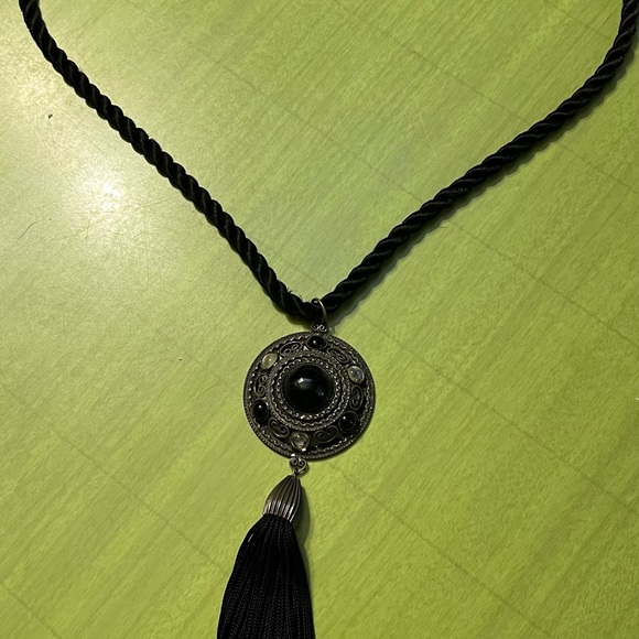 Vintage 1970’s  21 inch tassel rope necklace - Picture 3 of 4